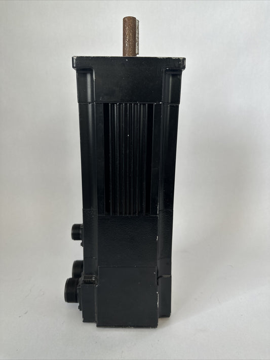 GE FANUC MTR-3S45-G-R-B-E-S-A BRUSHLESS SERVO MOTOR 600VDC