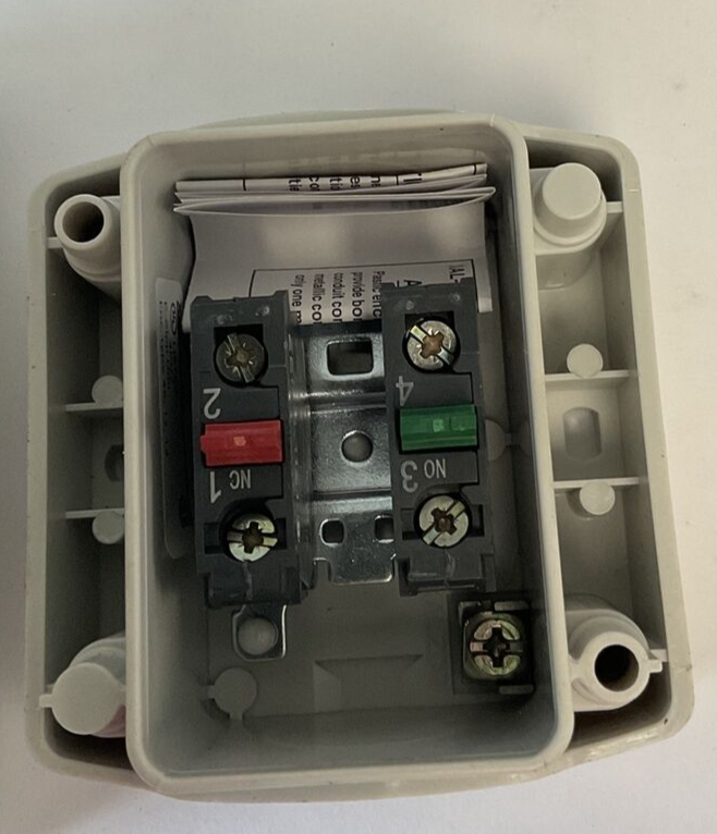 SCHNEIDER ELECTRIC XALK178EH7 CONTROL BOX YELLOW