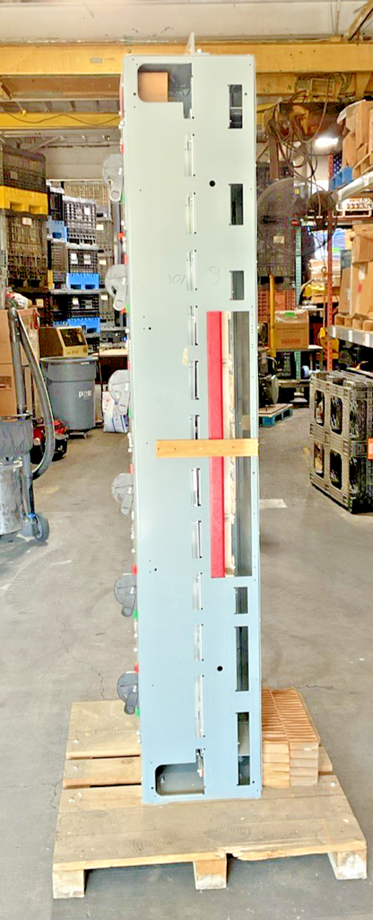 ALLEN BRADLEY BUL. 2100 650142274/100 MCC SIZE1 TYPE 12 ENCLOSURE 6:12"BUCKETS