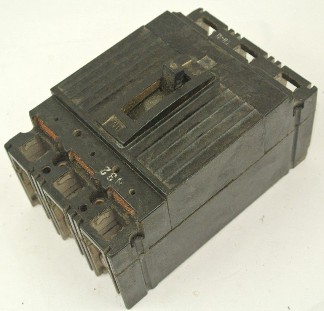 GENERAL ELECTRIC TEF134100 CIRCUIT BREAKER / 480VAC / 100A / 3-POLE