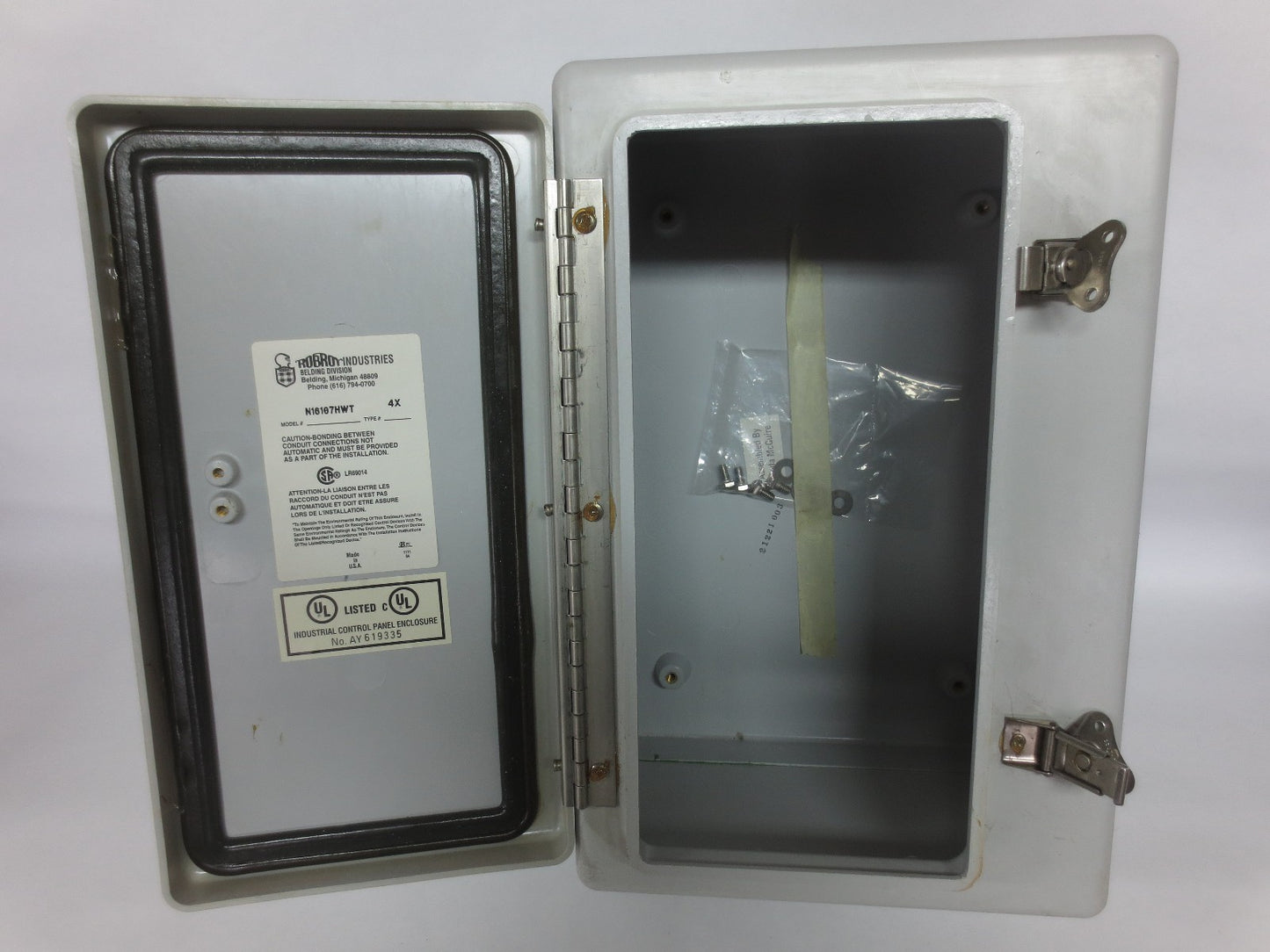 ROBROY / BELDING N16107HWT STAHLIN FIBERGLASS ENCLOSURE w/ SEAL - NEW SURPLUS