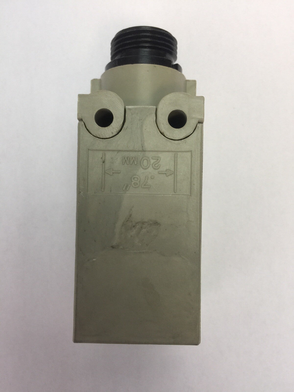NAMCO EE530-51400 PROXIMITY SWITCH 20-230VAC/DC 0.5A