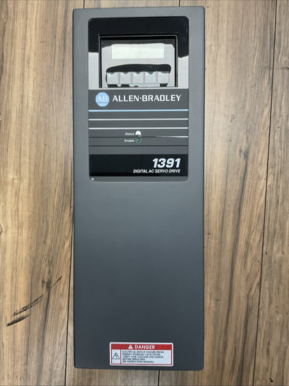 ALLEN BRADLEY 1391-DES45-DI BULLETIN 1391 AC SERVO CONTROLLER OUTPUT 210V 14KW