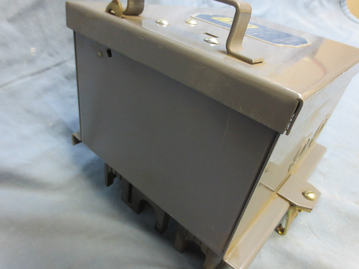 SQUARE D SD-9351 SAFLEX PLUG-IN UNIT - 30A, 3PH, 3WIRE, 240VAC FUSIBLE BUS PLUG