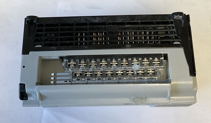 ALLEN BRADLEY 1764-24BWA MICROLOGIX 24 POINT CONTROLLER 24VDC SER.B