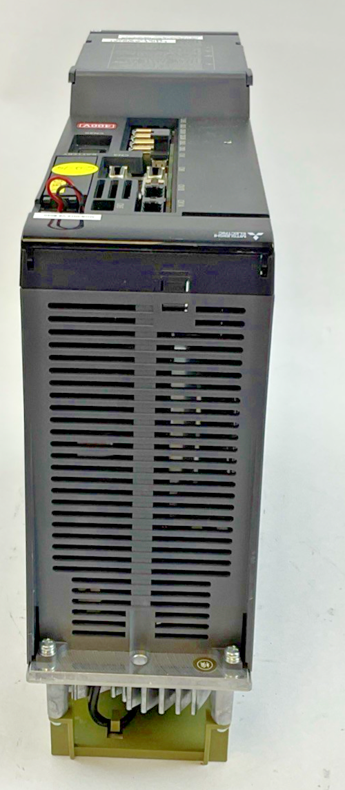 MITSUBISHI MDS-DH2-V2-8040 SERVO DRIVE 2.0KW 648V 8.9A H/WVER.P 240HZ