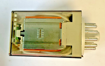 ALLEN BRADLEY 700-HA33A11-4  SER.D RELAY 110VAC 10A ***LOTOF2***