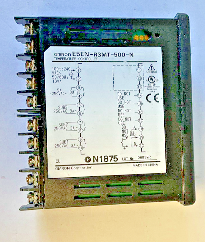 OMRON E5EN-R3MT-500-N TEMPERATURE CONTROLLER
