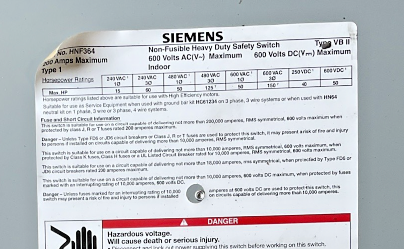 SIEMENS HF364 NON FUSIBLE SAFETY SWITCH 200A 600VAC/VDC VBII TYPE 1