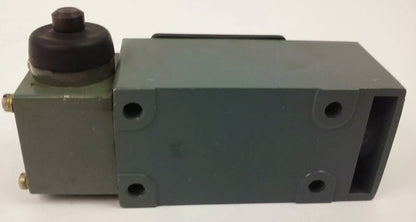 GE, CR115G119, LIMIT SWITCH, 600V MAX, NEW, GENERAL ELECTRIC, CR115G, NEW