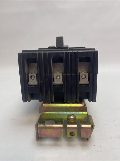 SQUARE D FH36015 CIRCUIT BREAKER 250VDC 600VAC 15AMP 3POLE