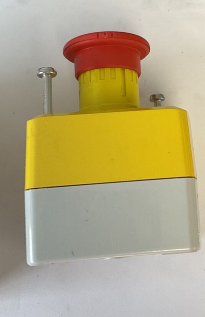 SCHNEIDER ELECTRIC XALK178EH7 CONTROL BOX YELLOW