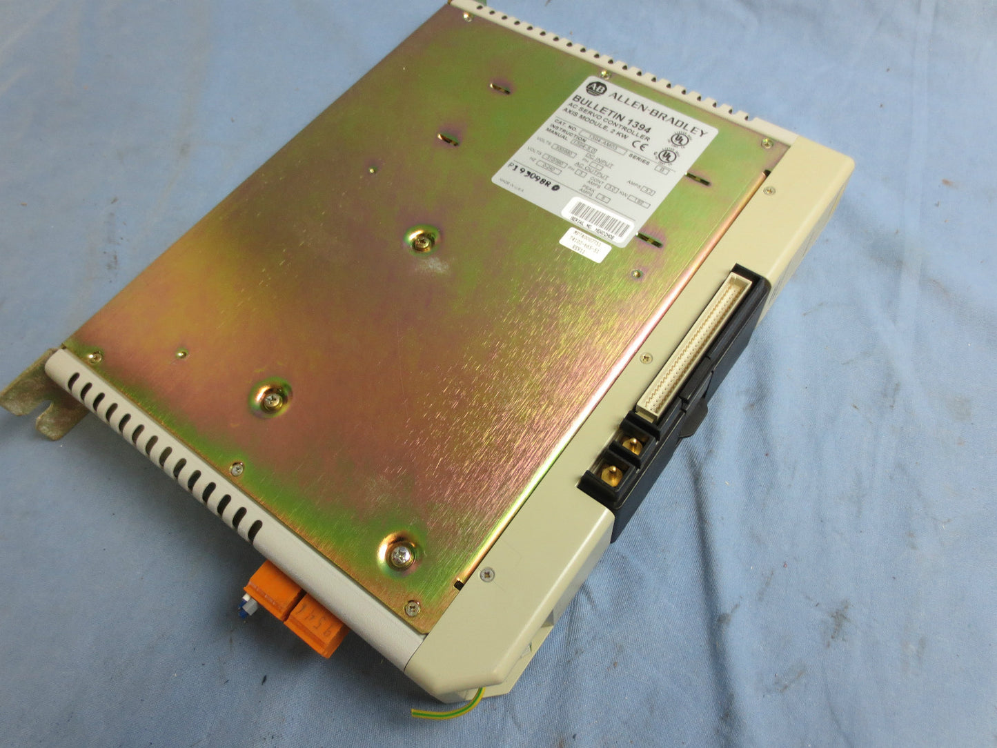 ALLEN-BRADLEY 1394-AM03 Ser. B - AC SERVO CONTROLLER AXIS MODULE 2KW
