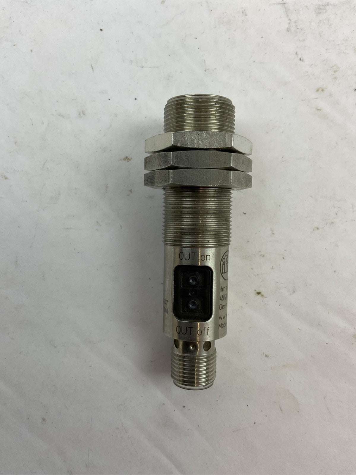 IFM OGH700 PHOTOELECTRIC DIFFUSE SENSOR 10-36VDC CLASS 1 LASER