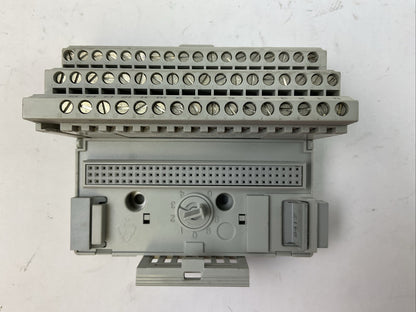 ALLEN BRADLEY 1794-TB3 TERMINAL BASE SER A