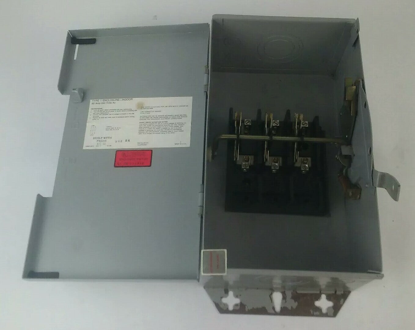CHALLENGER GD322NFC NON-FUSIBLE SAFETY SWITCH 3PH 60A 240V 30HP TYPE 1 INDOOR