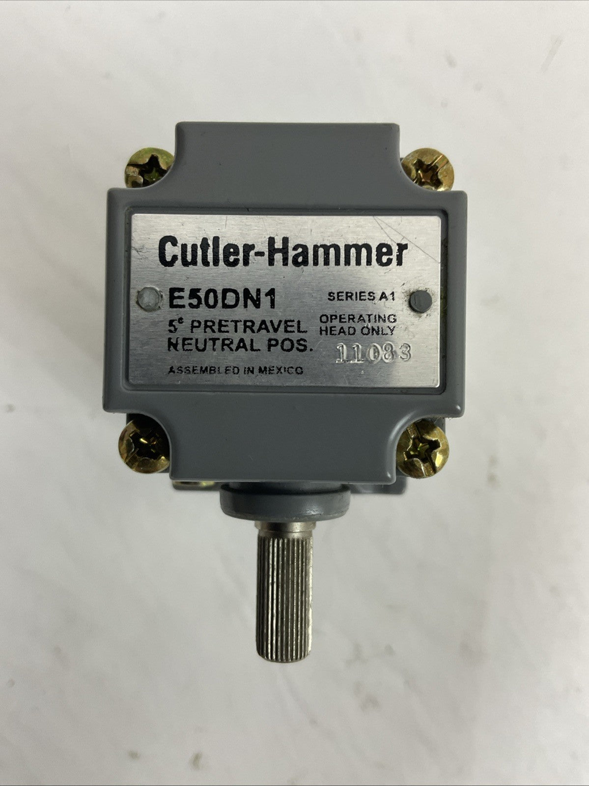 CUTLER HAMMER LIMIT SWITCH E50SN E50DN1 E50RB