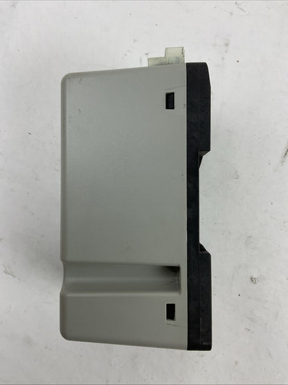 ALLEN BRADLEY 1492-REC15 SER A 15A 125V 50/60HZ DUPLEX RECEPTACLE DIN MOUNT