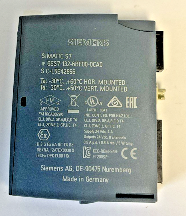 SIEMENS 6ES7 131-6BF00-0CA0 DIGITAL OUTPUT MODULE 24VDC 4A 8x24VDC/0.5A*LOTOF10*