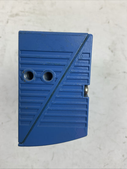 SICK CLV650-08300A 1050845 18...30VDC BARCODE SCANNER