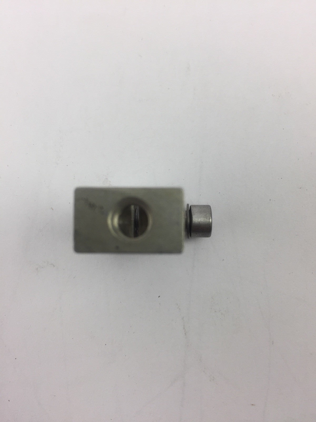 CUTLER HAMMER E50KL35 LEVER CLAMP FOR .188 ROD