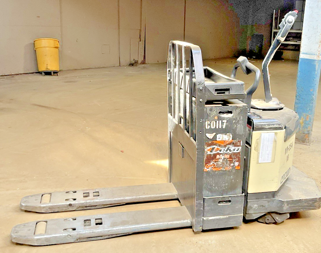 CROWN PE3540-60 PALLET JACK  6000LBS 24VDC BATT. TYPE E/ TRUCK TYPE E 7021.4HRS