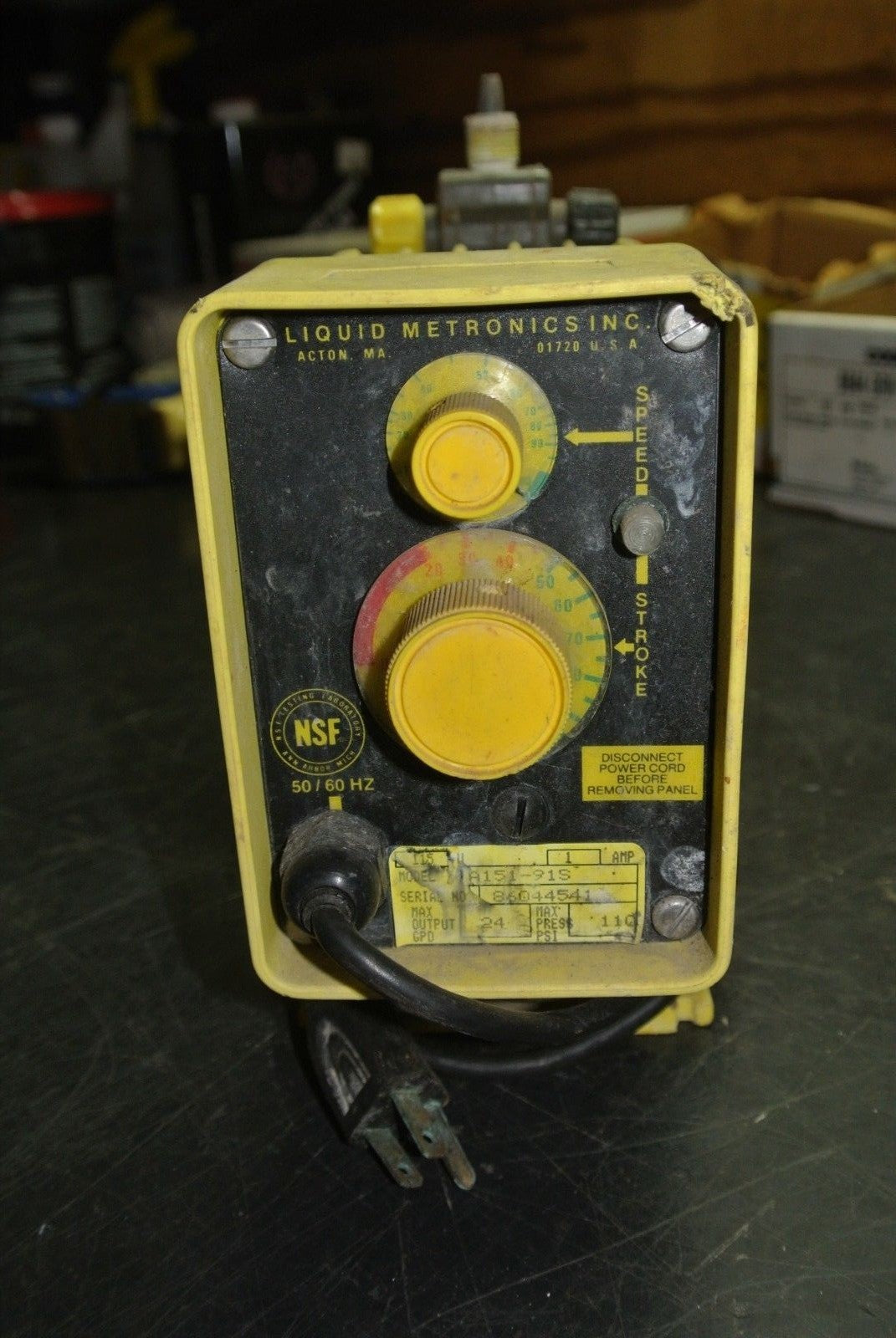 LMI MILTON ROY A151-91S ELECTROMAGNETIC DOSING / METERING PUMP 115V, 1A, 24GPD