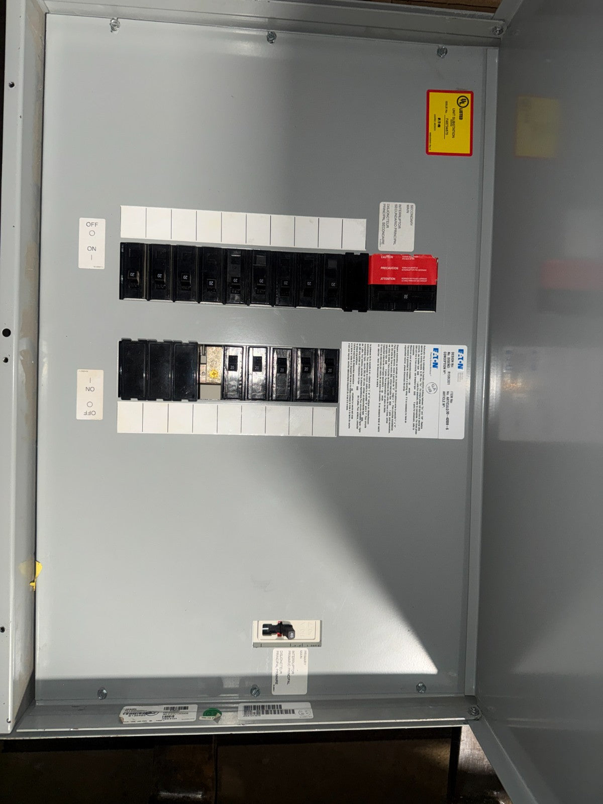 MINI POWER CENTER P48G28T1518CUB PRI VOLTS 480 DELTA SEC VOLTS 208Y/120 15KVA