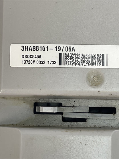 ABB IN MOTION 3HAB8101-19/06A SERVO DRIVE RECTIFIER DSQC545A