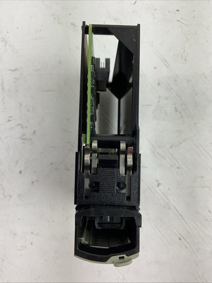 ALLEN BRADLEY 1756-IB32 SER B FW 3.5 CONTROLLOGIX 32 I SINKING POINT MODULE
