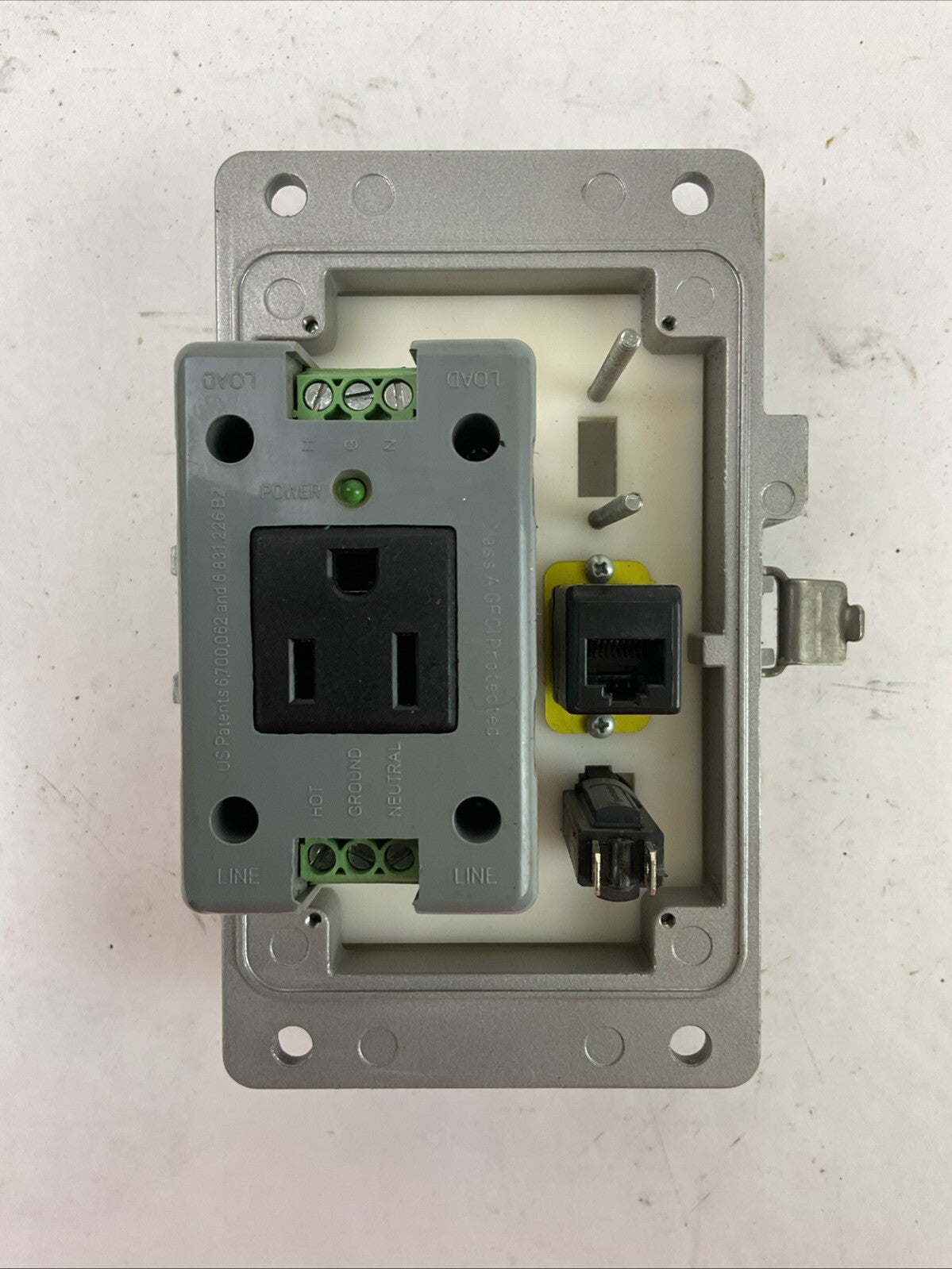 GRACE PORT INTERFACE P-P11R2-M3RF3 USB PANEL INTERFACE CONNECTOR 120VAC 5A
