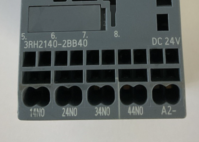 SIEMENS 3RH2140-2BB40 CONTACT RELAY 24VDC 50HZ