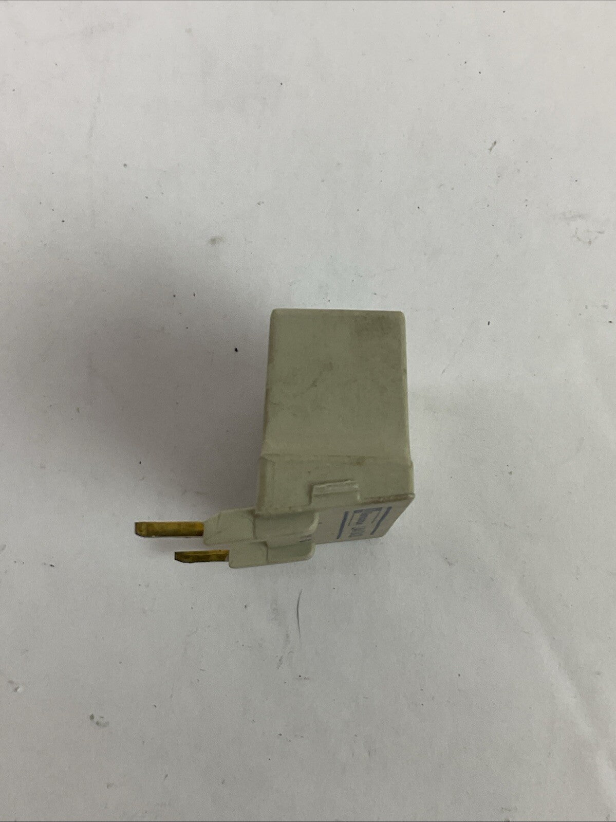 TELEMECANIQUE LA4 DA 2U RELAY SURPRESSOR 110-240VAC (LOT OF 3)