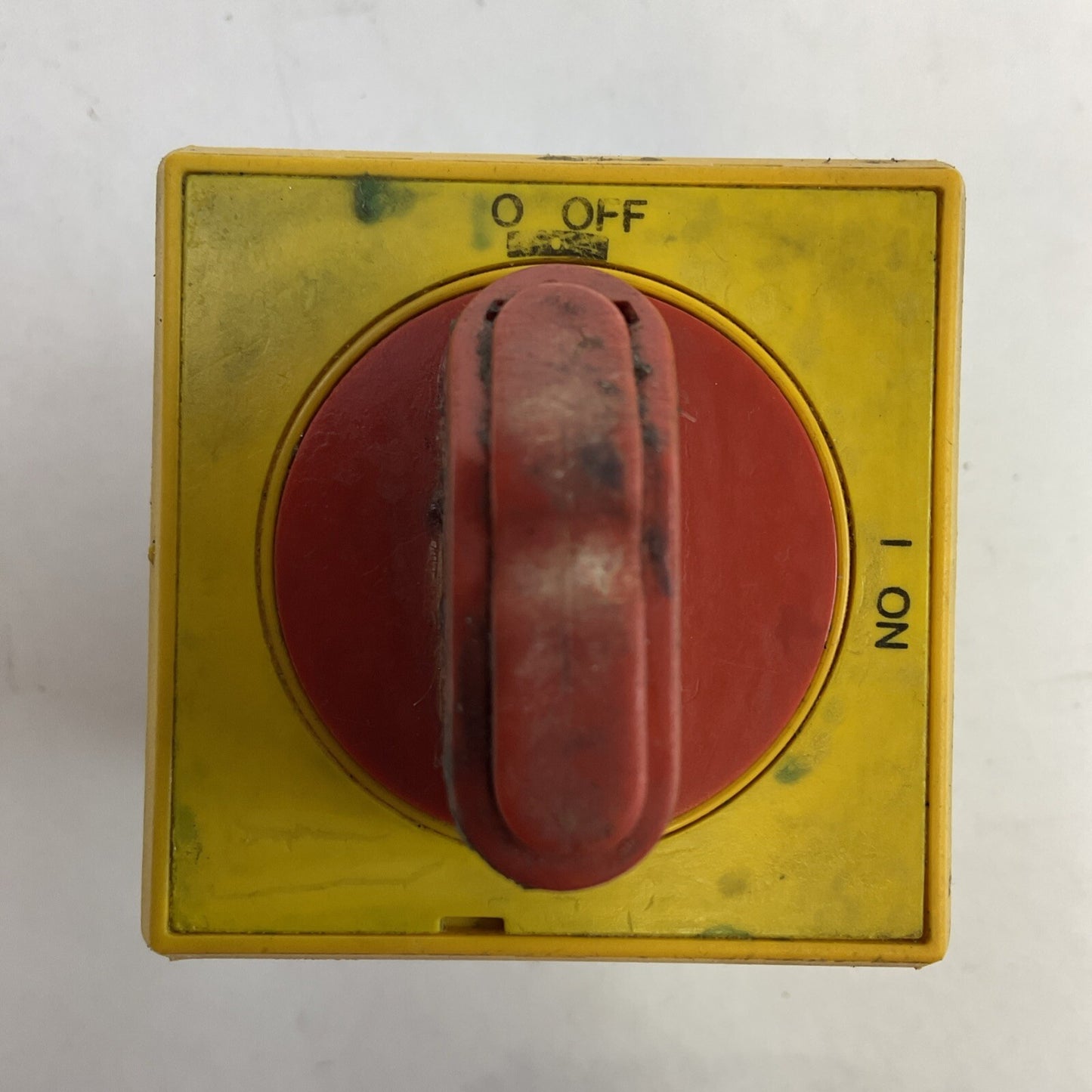 ABB OT40FT3 DISCONNECT SWITCH WITH KNOB
