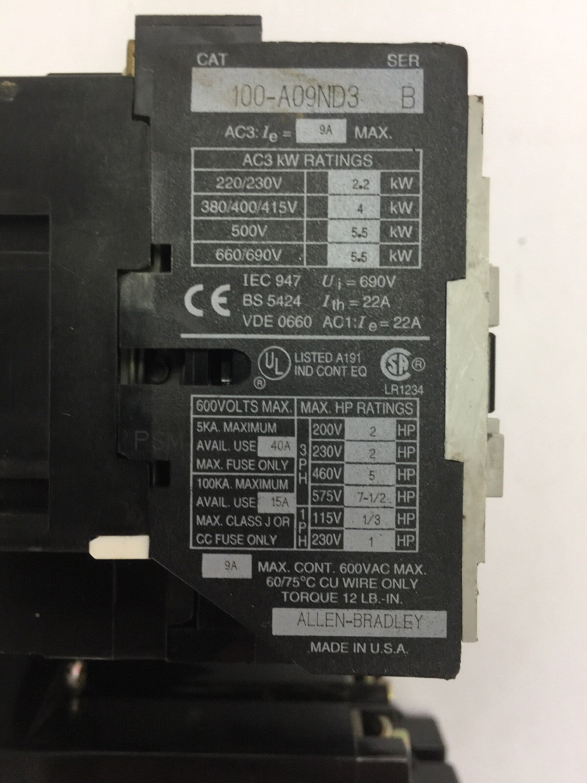 ALLEN BRADLEY 105-A09NDJ0V REVERSING STARTER 100-A09ND3 600VAC 9A 592-J0V16 W31