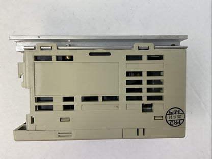 YASKAWA CIMR-V7AM20P2 AC DRIVE OUTPUT 3PH 0-230VAC 0-400HZ 1.6A INPUT 200-230VAC