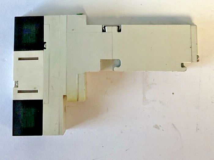 SMC VQ1200-5 SOLENOID PNEUMATIC VALVE 0.1-0.7MPA ***LOTOF2***