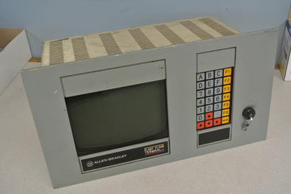 ALLEN-BRADLEY 1784-T30G PLANT FLOOR TERMINAL / 9" GREEN SCREEN / 966998-010