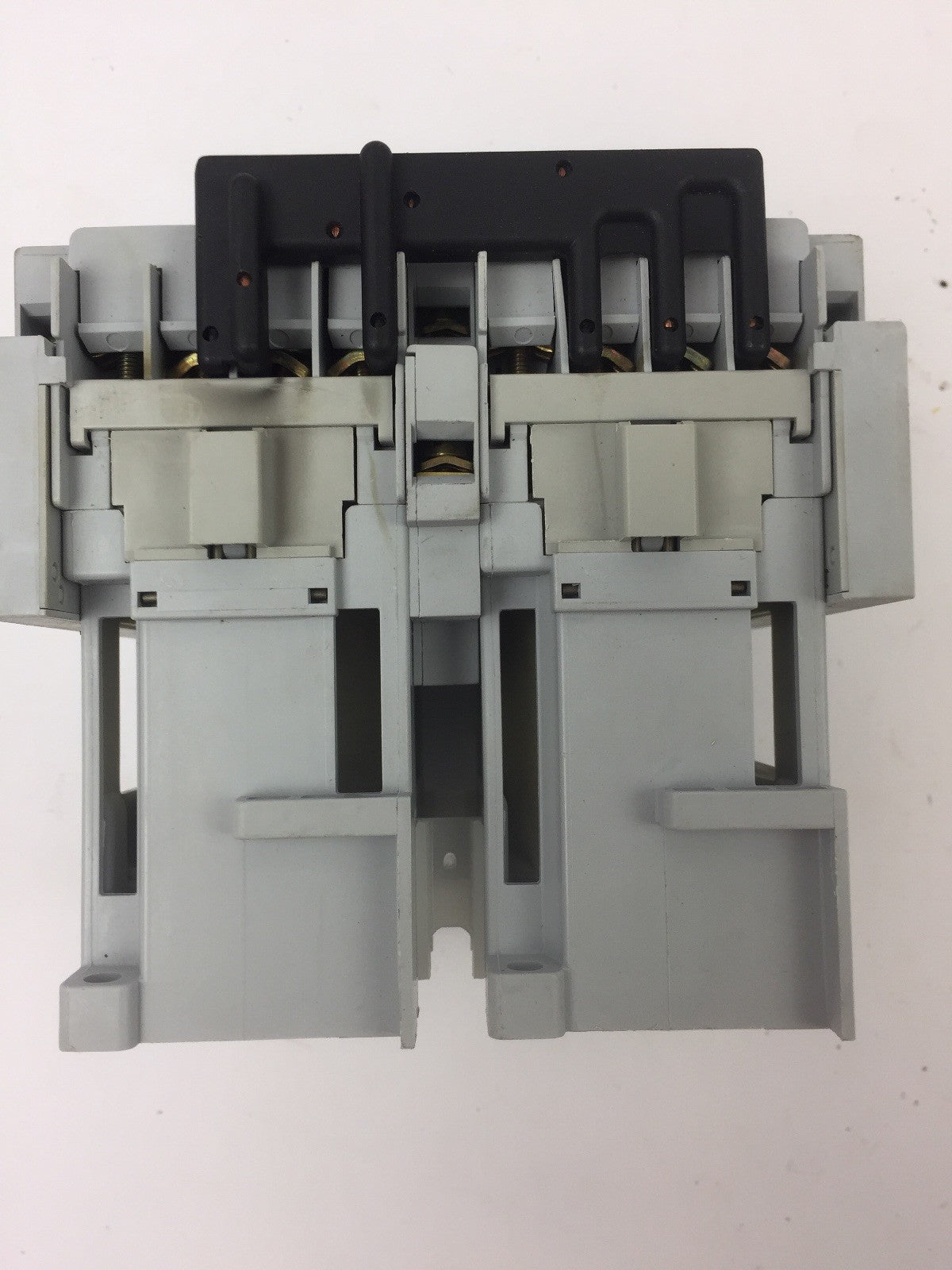 ALLEN BRADLEY 104-C09UDJ22 REVERSING CONTACTOR 2 100-S & 2 100-FSD250 COIL 24VDC