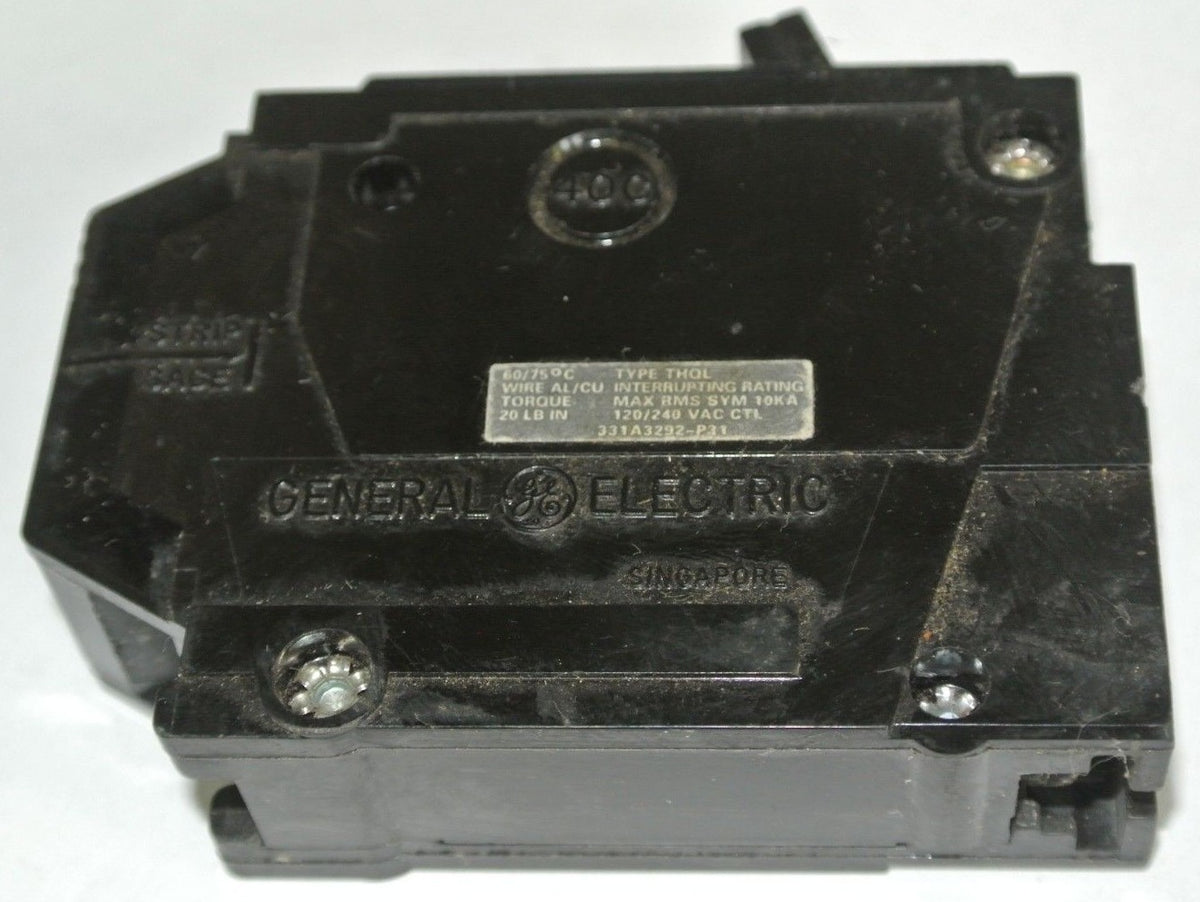 GENERAL ELECTRIC CIRCUIT BREAKERS 15A, SINGLE-POLE - LOT of 2