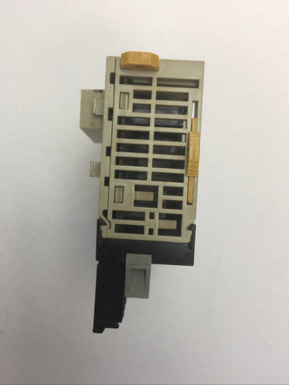 OMRON CJ1W-ID211 INPUT UNIT 24VDC 7mA