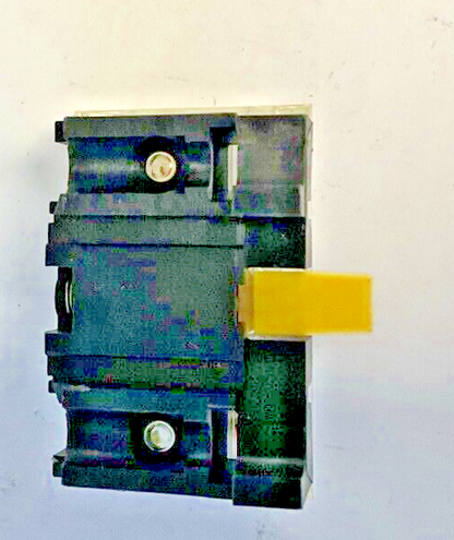 ALLEN BRADLEY 800T-XA SHALLOW BLOCK SER.D 600VAC ***LOTOF5***