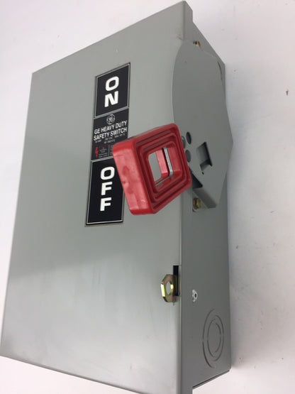 GE TH2261DC HEAVY DUTY SAFETY SWITCH 600 MAX VAC 250 MAX VDC 30 AMPS 2 POLES