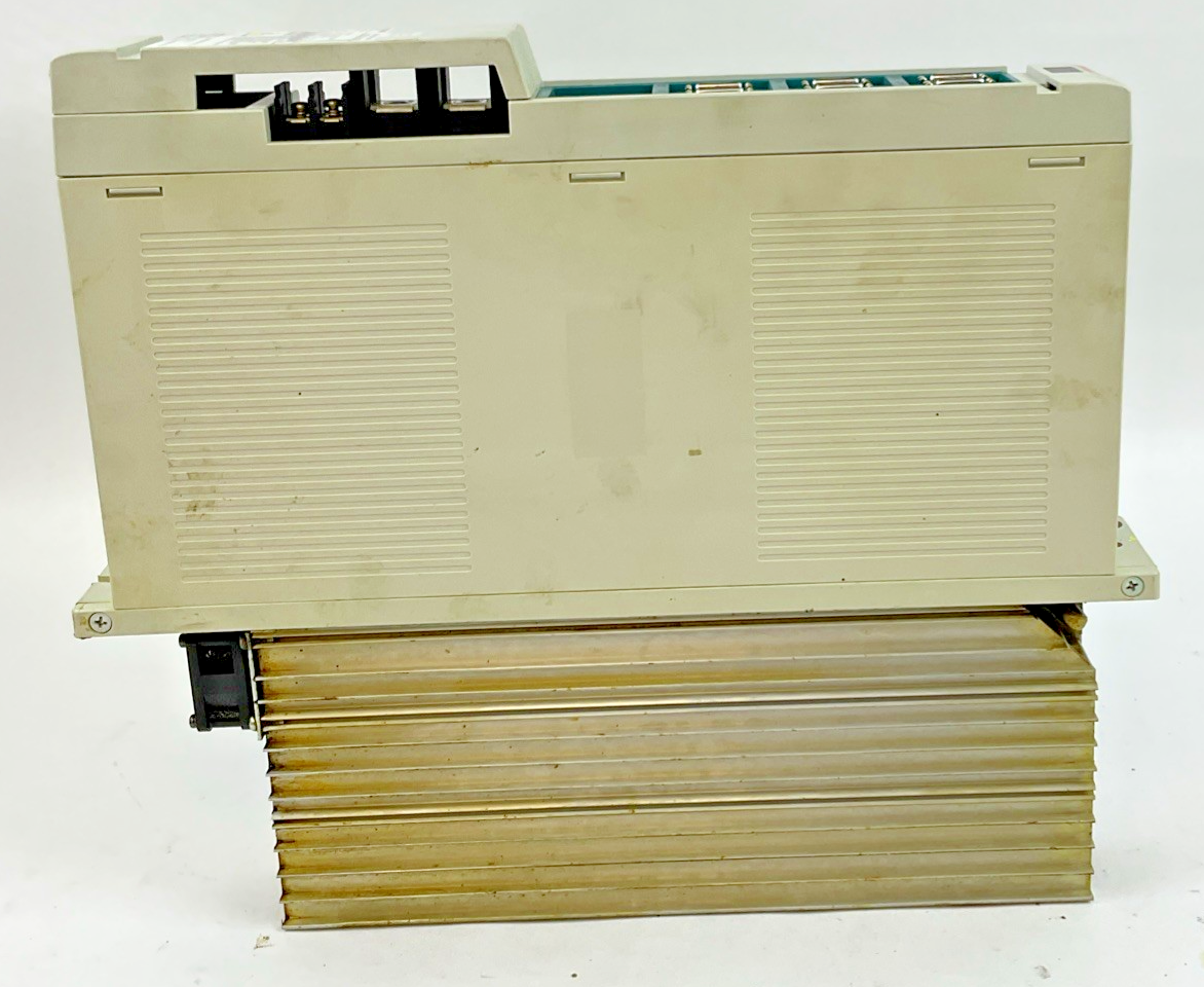 MITSUBISHI MDS-CH-V1-05 SERVO DRIVE UNIT 0.5KW 648V H/W VER.E 240HZ