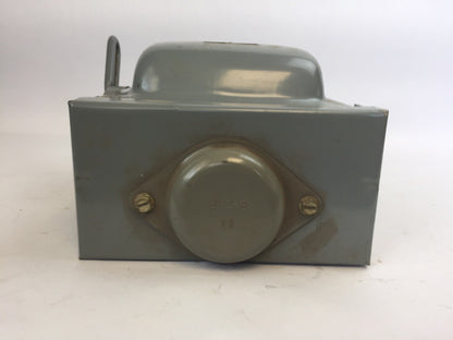 SQUARE D H221NRB SERIES D1 FUSIBLE SAFETY SWITCH 30A 240VAC 125/250VDC 2POLE