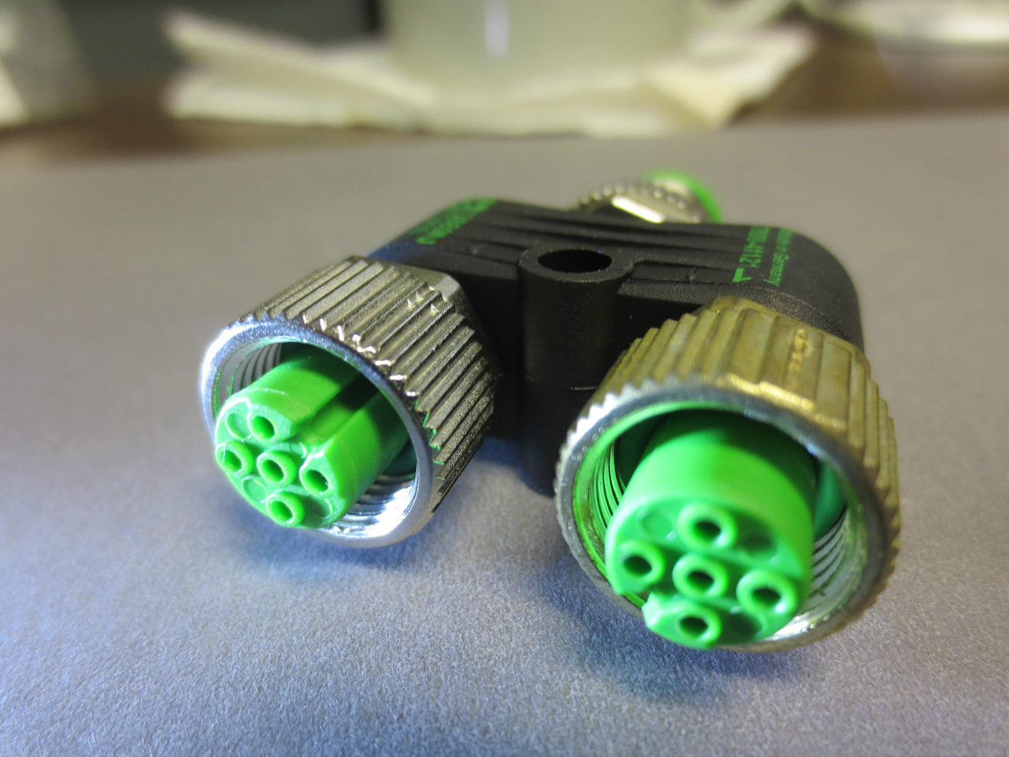MURR 7000-41121-0000000 T-COUPLER M12 (1) MALE 5-POLE (2) M12 FEMALE 4-POLE N.O.