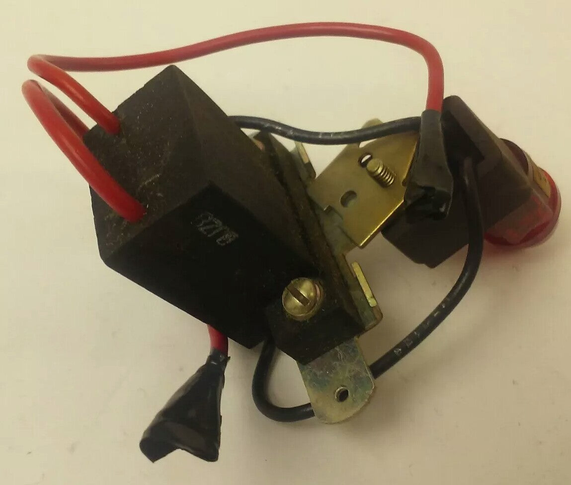 ALLEN BRADLEY 1481-N27 PILOT LIGHT KIT 240V-50/60HZ, GE #12 LAMP, W/ X-227810