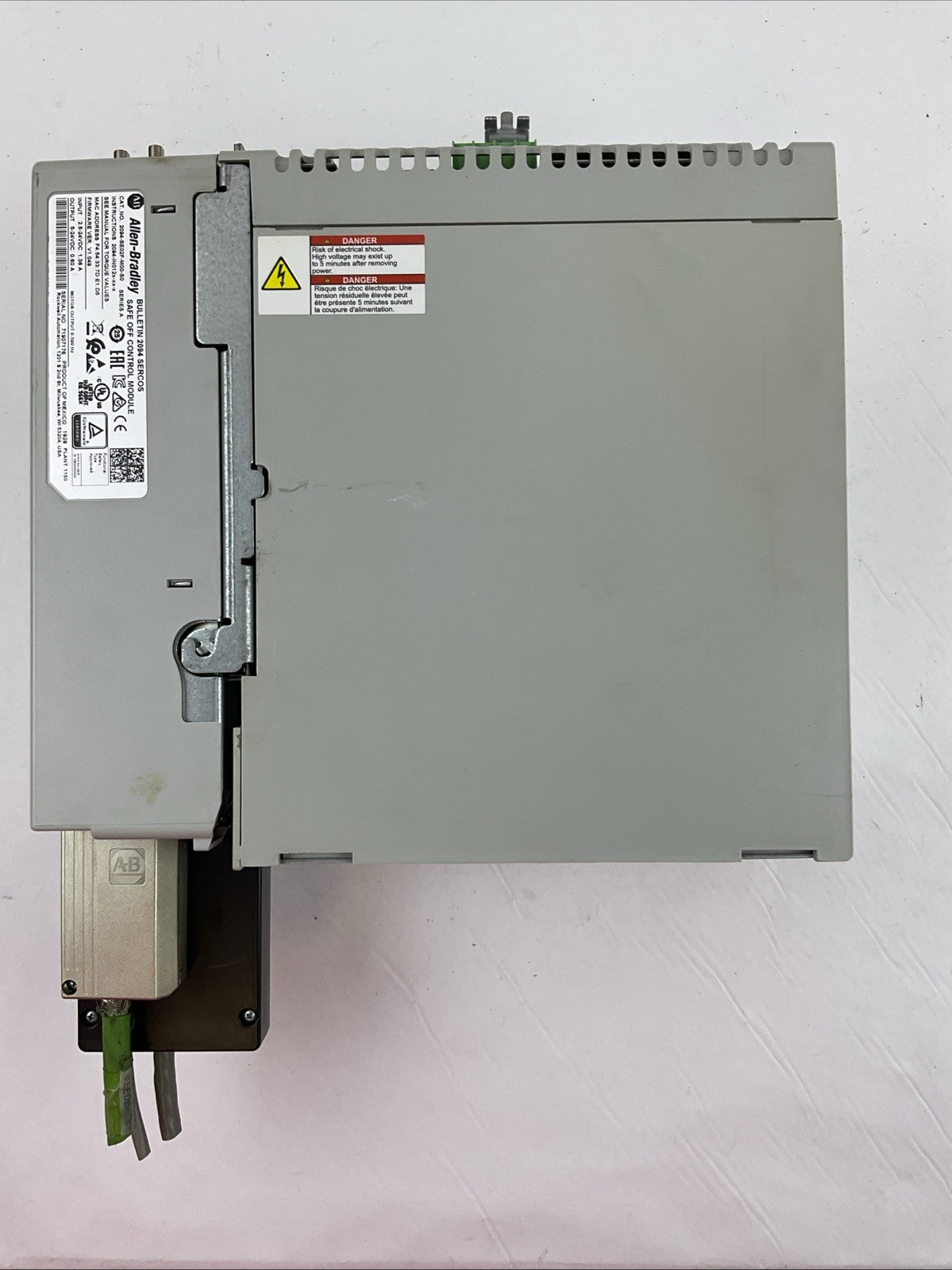 ALLEN BRADLEY 2094-BC01-MP5-M INTEGRATED AXIS MODULE SER A 2094-SE02F-M00-S0
