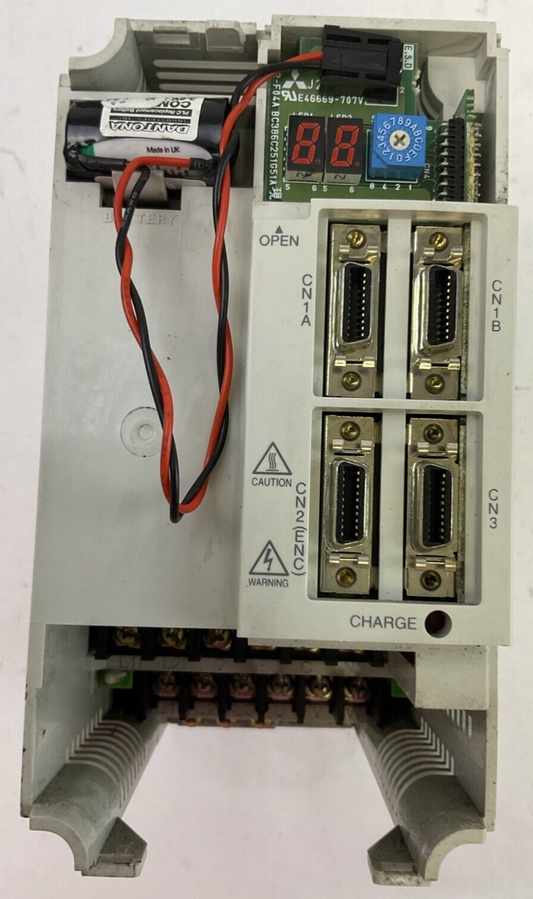MITSUBISHI MR-J2S-350B-S030 AC SERVO OUTPUT 170V 17A INPUT 200-230V POWER 3.5kW
