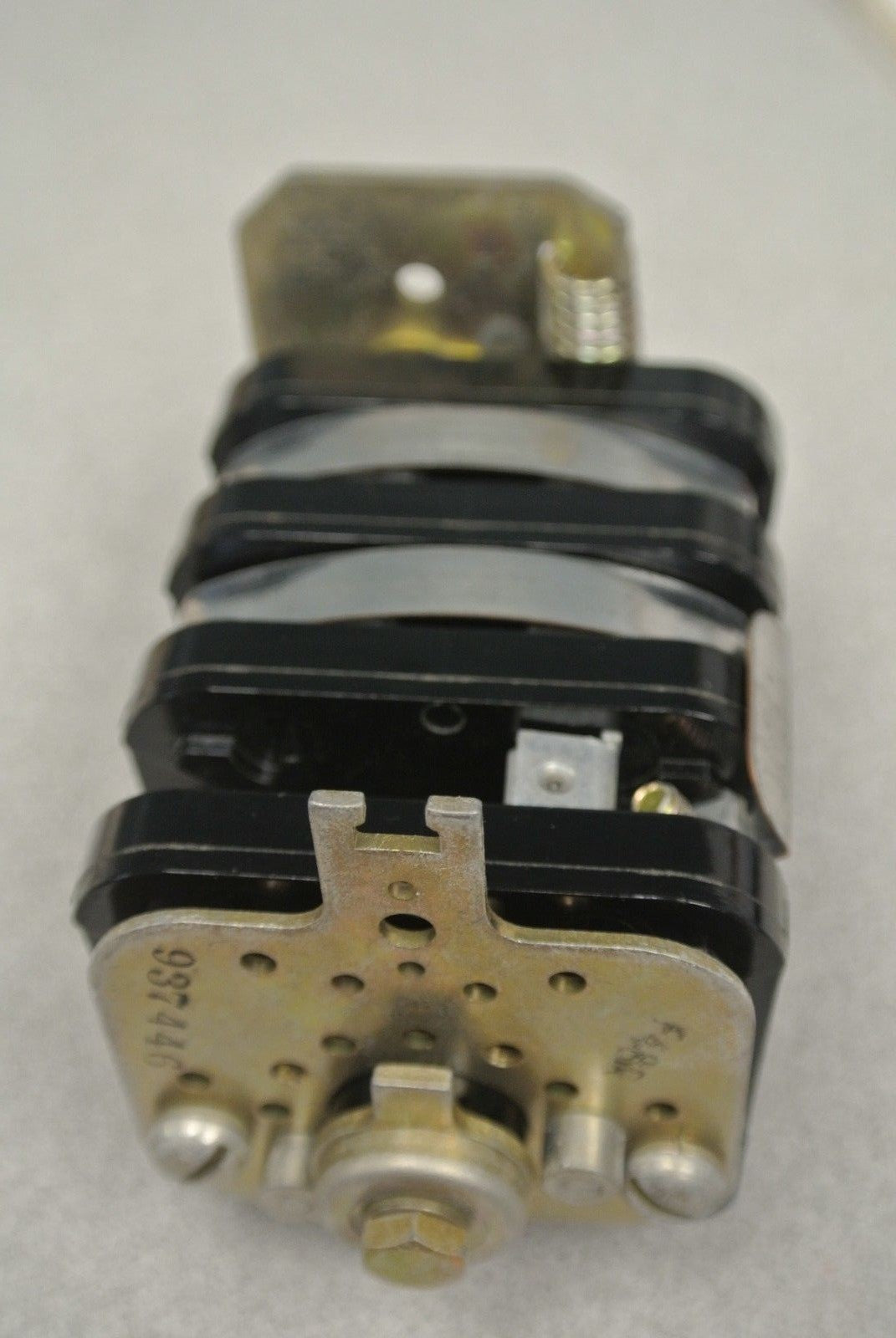 ALLEN-BRADLEY 806-937446 ROTARY PILOT SWITCH / LEVERLESS / NEW SURPLUS